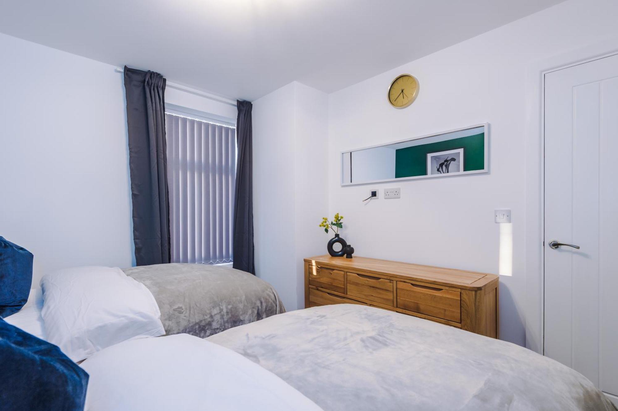 Holiday home Beautiful Bradford Sleeps 10 With Parking By Purestay Short Bradford (West Yorkshire)