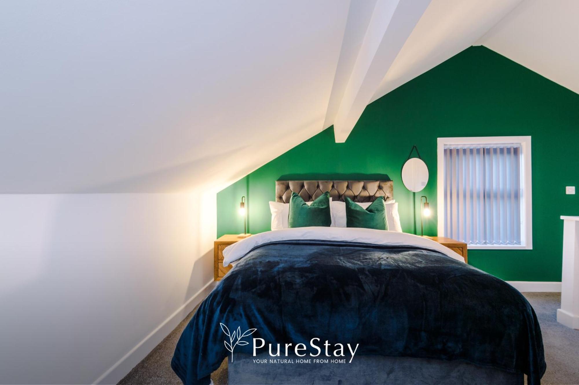 Holiday home Beautiful Bradford Sleeps 10 With Parking By Purestay Short Bradford (West Yorkshire)