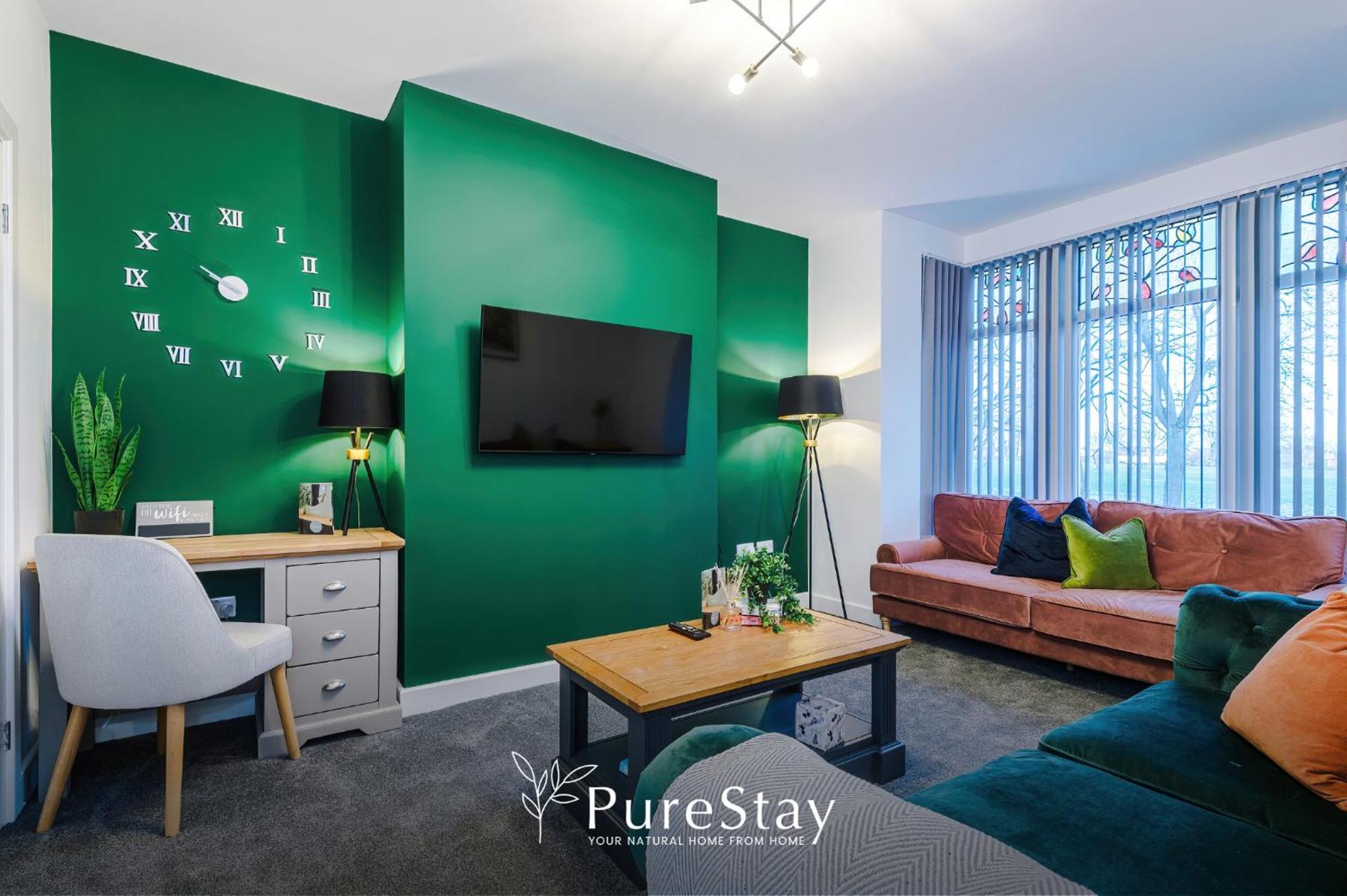 Beautiful Bradford Sleeps 10 With Parking By Purestay Short * Bradford (West Yorkshire)